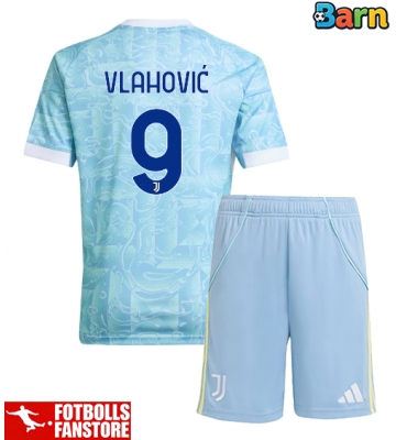 Juventus Dusan Vlahovic #9 Bortatröja Barn 2025-26 Kortärmad (+ Korta byxor)